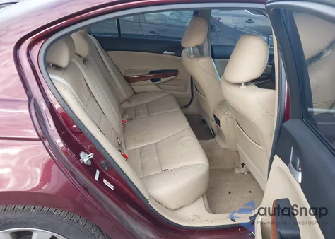 2011 Honda Accord 2.4 Ex-L z USA, uszkodzony, nr VIN 1HGCP2F85BA103124